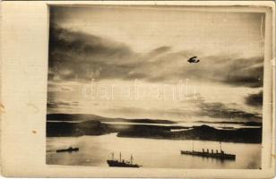 Sibenik, Sebenico; Osztrák-magyar haditengerészeti flotta és egy hidroplán a kikötőben / K.u.K. Kriegsmarine Seeflugzeug / WWI Austro-Hungarian Navy fleet and a seaplane (hydroplane). photo