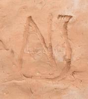 Németh János? (1934-): 4 darab kerámia plakett, közte jelzéssel: NJ, kopással, m: 11-17 cm