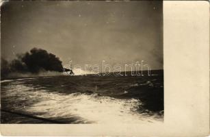 1916 SMS Helgoland az Osztrák-Magyar Haditengerészet Helgoland-osztályú gyorscirkálója / K.u.K. Kriegsmarine Rapidkreuzer / WWI Austro-Hungarian Navy light cruiser. photo