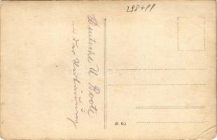 Denovici, Genovic; Két német tengeralattjáró az osztrák-magyar haditengerészet kikötőjében / K.u.k. ...