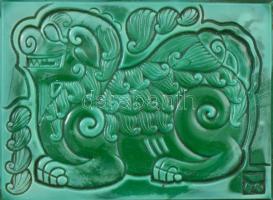 Malachit üveg doboz, fedelén oroszlános díszítéssel, jelzés nélkül, hibátlan, 12x9x6 cm