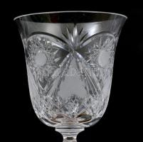 Kristály borospohár készlet, gazdag csiszolással, pattanásokkal, jelzés nélkül, m: 17,5 cm