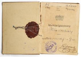 1904 Gyula, munkás-igazolvány. Vászonkötésben, viaszpecséttel, kopottas