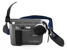 Sony Mavica FD73 floppy lemezes digitális fényképezőgép, akkumulátorral, töltővel, lemezekkel, hordt...