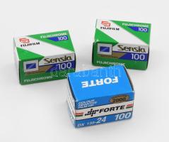 3 db bontatlan film (Fujichrome Sensia 100, Forte Super Color 100), lejárt szavatossággal