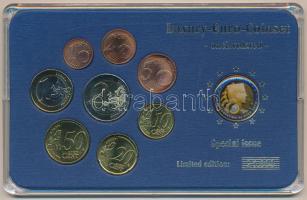 Lettország 2014. 1c-2E (9xklf) forgalmi szett műanyag tokban, közte 2E "Az euró bevezetése" részben multicolor érme T:UNC Latvia 2014. 1 Cent - 2 Euro (9xdiff) coin set in plastic case in it 2 Euro "Introduction of Euro" partially multicolored coin C:UNC