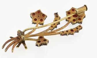 14 K arany (Au) bross gránát kövekkel ékített. Jelzett. br 5,77 g 5 cm