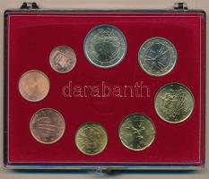 Olaszország 2002. 1c-2E (8xklf) forgalmi szett műanyag dísztokban T:UNC  Italy 2002. 1 Cent - 2 Euro (8xdiff) coin set in plastic case C:UNC