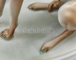 Zsolnay agár, kézzel festett, jelzett (tervező: Markup Béla), hibátlan, m: 26 cm