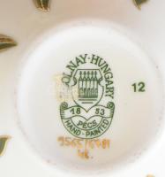 Zsolnay virágmintás váza, jelzéssel, hibátlan, m: 13 cm