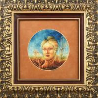 Jelzés nélkül: Szürrealista hölgy portré. Olaj, műanyag lemez. Dekoratív, üvegezett, sarakiban kissé sérült fakeretben, d: 21 cm