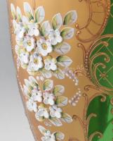 Cseh virágmintával zománcfestett és aranyozással ékesített zöldüveg padlóváza, jelzés nélkül, hibátl...