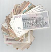 32db-os külföldi bankjegytétel T:vegyes
32pcs foreign banknote lot C:mixed