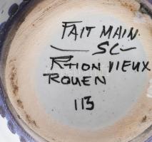 Francia kézzel festett mázas fehérkerámia kis kancsó, jelzéssel, hibátlan, m: 13,5 cm