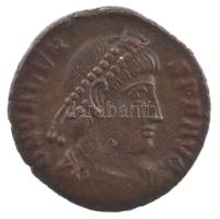 Római Birodalom / Siscia / Valens 364-367. AE3 (2,63g) T:XF Roman Empire / Siscia / Valens 364-367. AE3 "DN VALEN-S PF AVG / GLORIA RO-MANORVM - DBSISC" (2,63g) C:XF