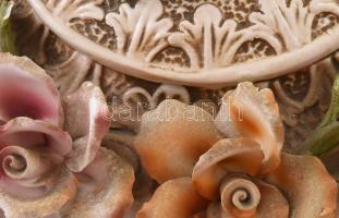 Nagyméretű Capodimonte díszkiöntő, sérült, jelzéssel, h: 32 cm, m: 23 cm CSAK SZEMÉLYES ÁTVÉTEL/ONLY...