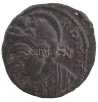 Római Birodalom / Lyon (Lugdunum) / I. Constantinus 332. AE3 (1,81g) T:XF Roman Empire / Lyon (Lugdunum) / Constantine I 332. AE3 "[VRBS] ROMA / ** - dot-in-crescent PLG" (1,81g) C:XF RIC VII 252