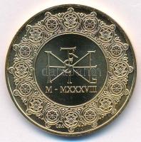 Csontos Attila ( - ) 2017. "Szent István emlékérem" aranyozott fém emlékérem (33mm) T:UNC