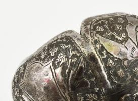 Ezüst (Ag) fűszerkínáló, jelzés nélkül, m: 4,5 cm, nettó: 49 g