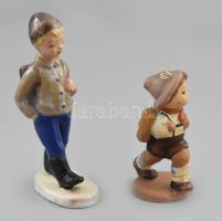 2 darab kerámia túrázó fiú figura, jelzésekkel, kopással, m: 12-16,5 cm