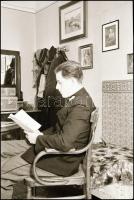 Régi lakásbelsők, bútorok 4 db fotónegatívon, 6x9 cm