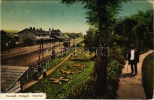 Medgyes, Mediasch, Medias; Bahnhof / vasútállomás. Fritz Guggenberg kiadása / railway station