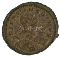 Római Birodalom / ? / Crispus ~320. Follis (2,64g) T:VF Roman Empire / ? / Crispus ~320. Follis "IVL CRISPVS NOB CAES / VIRTVS EXERCIT - S F - [...]" (2,64g) C:VF