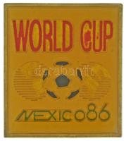Mexikó 1986. "Labdarúgó Világbajnokság" műgyantás fém jelvény (27x31mm) T:AU,XF Mexico 1986. "FIFA World Cup" synthetic resin metal badge (27x31mm) C:AU,XF