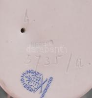 Herendi akt karba tett kézzel. Kézzel festett, jelzett, hibátlan. Ritka forma. m: 28,5 cm