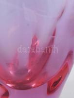 Zelezny Brod cseh üvegváza, terv.: Miroslav Klinger. Jelzés nélkül, hibátlan, m: 25,5 cm