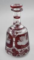 cca 1860 Biedermeier bíborpácolt italos palack, koronás díszítéssel, körben ornamentikus mintákkal ékesítve és kartusokban különböző ábrázolásokkal, jelzés nélkül, kis kopottsággal, jó állapotban, m: 21 cm