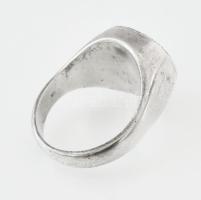 Ezüst (Ag) gyűrű, opál berakásokkal, jelzéssel, méret: 59, bruttó: 9.8 g