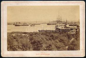 cca 1880 Pola kikötői panoráma az S.M.S. Novara és S.M.S. Custoza hadihajókkal. 17x10 cm Photograph ca. 1880 by Alois Beer, of Klagenfurt, sold by F.W. Schrinner of Pola. S.M.S. Novara is to the right, awnings spread over her decks. Behind, to her left, is the casemate ship z The twin halls of the Arsenal are visible on the extreme left 17x10 cm