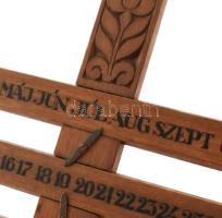 Antik fa csúsztatható öröknaptár, faragott, 21x36 cm