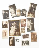 Dinnyés Lajosné Frank Etelka (1879-1956) DInnyés Lajos miniszterelnök édesanyjának két fotója, gyermekei, 4 vizitkártya, képek Dinnyés Lajosról, katonaruhában, testvérei, felesége Dinnyés Pál díszmagyaros esküvői képe stb, összesen 15 db fotó