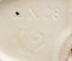 Hummel betlehemi gyertyatartó. Jelzéssel, kézzel festett, hibátlan, m: 9,5 cm