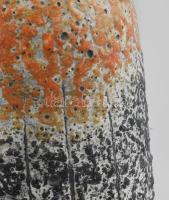 Gorka Lívia (1925 - 2011): Váza. Fekete, narancs hólyagos mázakkal festett kerámia, hibátlan. Jelzet...