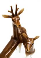 Hollóházi őzek. Kézzel festett, jelzett, hasukon kis gyári mázazási hibával, egyébként hibátlan, m: ...