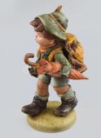 Hummel túrázó fiú figura, jelzéssel, kis kopással, m: 25 cm