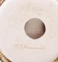 Hummel túrázó fiú figura, jelzéssel, kis kopással, m: 25 cm