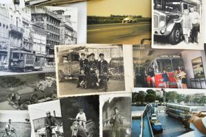 cca 1920-2000 Vegyes autókat, járműveket ábrázoló fotók, kb. 50 db, vegyes méretben és állapotban
