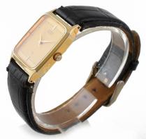 Citizen női karóra, kvarc, bőr szíjjal, kis karcokkal, 26x22 mm