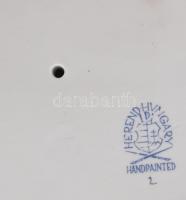 Herendi nagy méretű fésülködő akt. Formaterv: Szilágyi Nagy István. Kézzel festett, jelzett, hibátla...