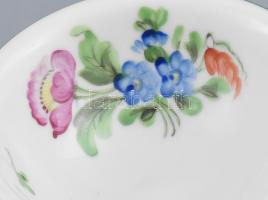 Óherendi mogyorókínáló, kézzel festett virágmintával, jelzett, hibátlan, d: 9 cm, m: 8 cm