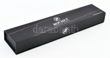 Rochet design férfi nyaklánc, fém, aranyozott és szénszálas bevonattal, újszerű állapotban, eredeti ...