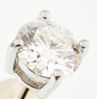 Moissanite köves ezüst (Ag) fülbevalópár, (kő átmérője: 6 mm, briliáns csiszolás, cca. 1,8 cts), öss...