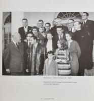 Kor-képek 1956. Szerk.: Féner Tamás. Gazdag képanyaggal. Bp.,2006, MTI. Kiadói kartonált papírkötés