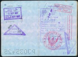 1994 Magyar Köztársaság által kiállított, fényképes útlevél, thai és görög vízumokkal