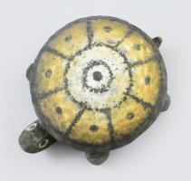 Simó Ágoston (1925-2011): Teknős. Magas hőfokon égetett, rézoxiddal színezett, samottos agyag. Alján...