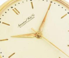 IWC 18K arany kézi felhúzós férfi karóra. Jelzett, hibátlan számlappal, eredeti, jelzett tokkal, jel...